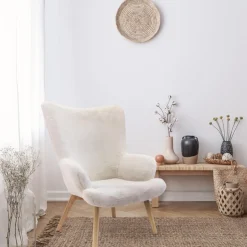 Fotel uszak Helsinki biały furry