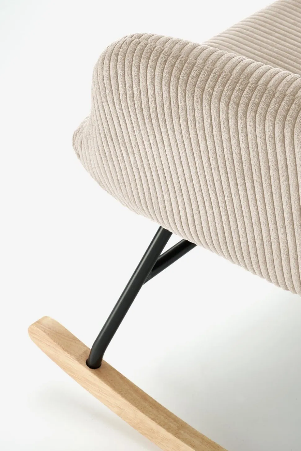 Fotel wypoczynkowy Donelia na biegunach kremowy