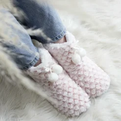 Kapcie/ bambosze z pomponami rozmiar      36-41 różowe