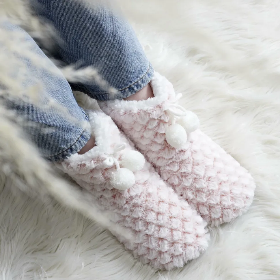 Kapcie/ bambosze z pomponami rozmiar 36-41 różowe