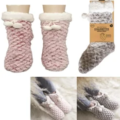 Kapcie/ bambosze z pomponami rozmiar 36-41 różowe