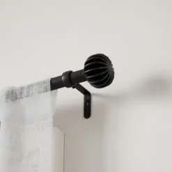 Karnisz Finn 107-305cm czarny mat