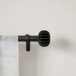 Karnisz Finn 107-305cm czarny mat