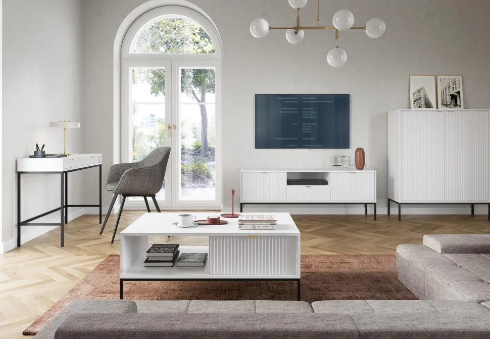 Komoda Delicious wysoka ryflowana biała złote nogi