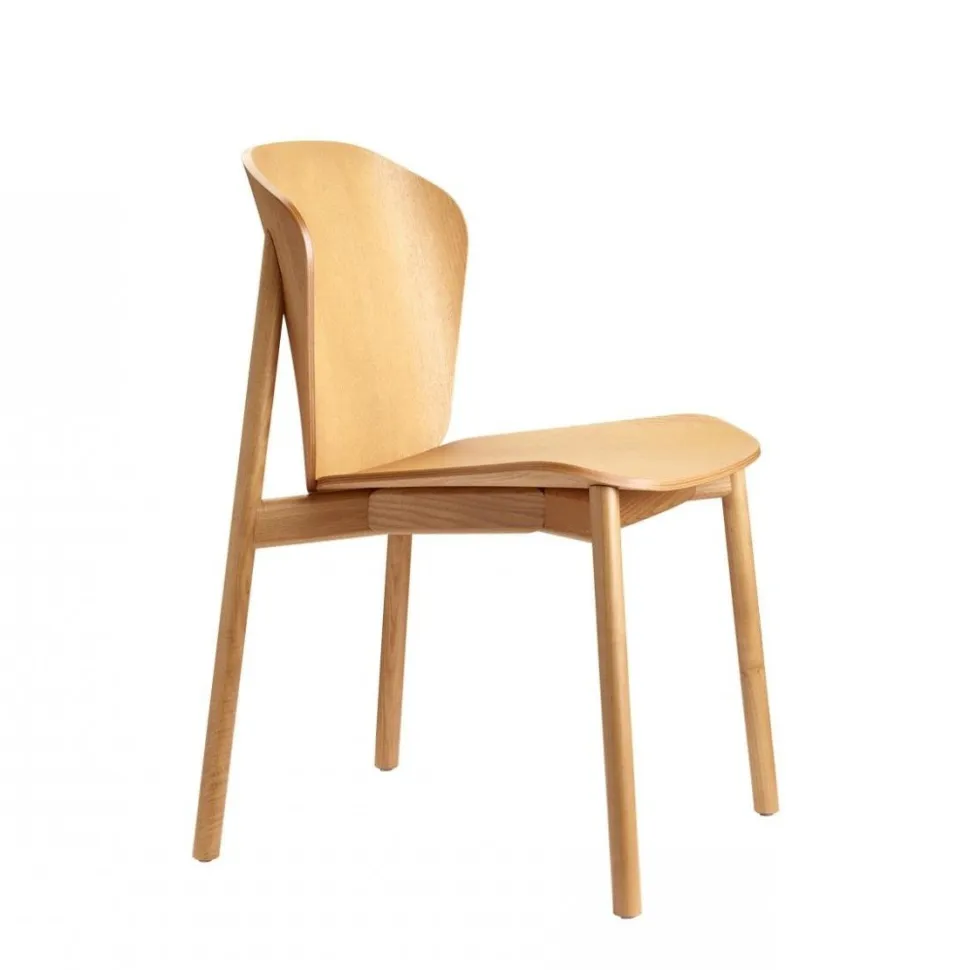 Krzesło Finn drewniane jasny orzech drewniane
