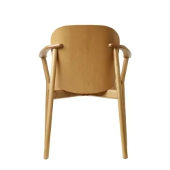 Krzesło Finn z podłokietnikami jasny orz drewniane