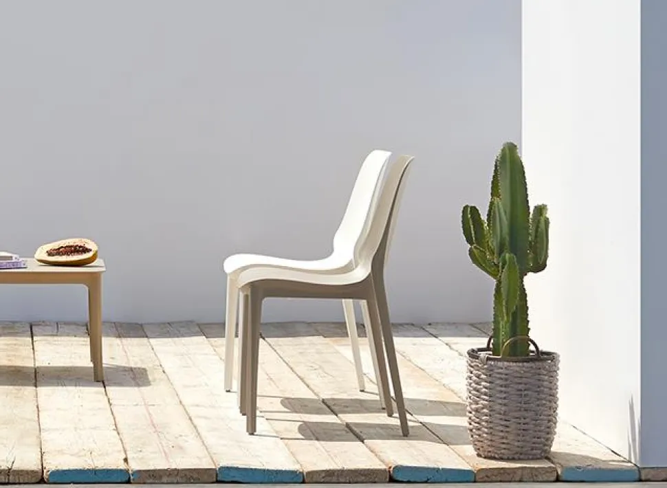 Krzesło Ginevra antracytowe z tworzywa