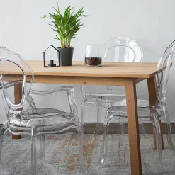 Krzesło transparentne Queen z tworzywa