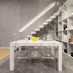 Krzesło Viki inspirowane Victoria Ghost transparentne z tworzywa