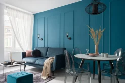 Krzesło Viki inspirowane Victoria Ghost dymiony z tworzywa