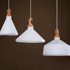 Lampa wisząca NORDIC WOODY biało drewniana 25 cm