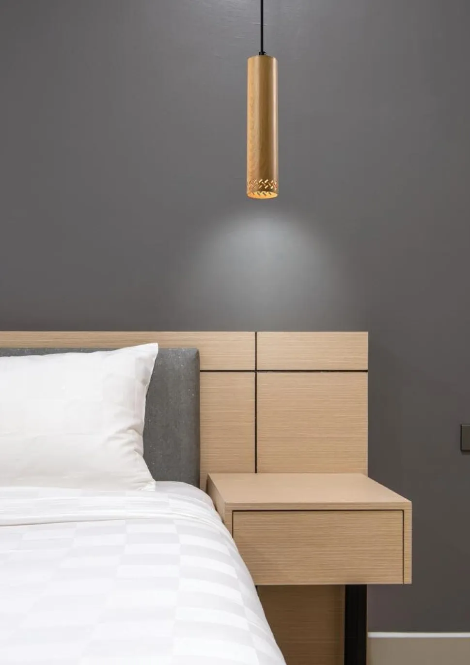 Lampa wisząca Tubo czarny 1x25W GU10 klosz 25cm drewniany