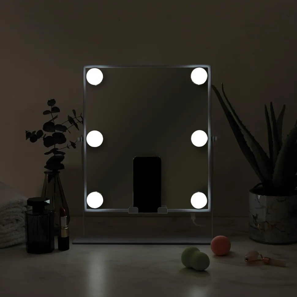 Lustro LED z głośnikiem i ładowarką