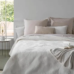 Narzuta na łóżko Leaf 240x260 kość słoniowa