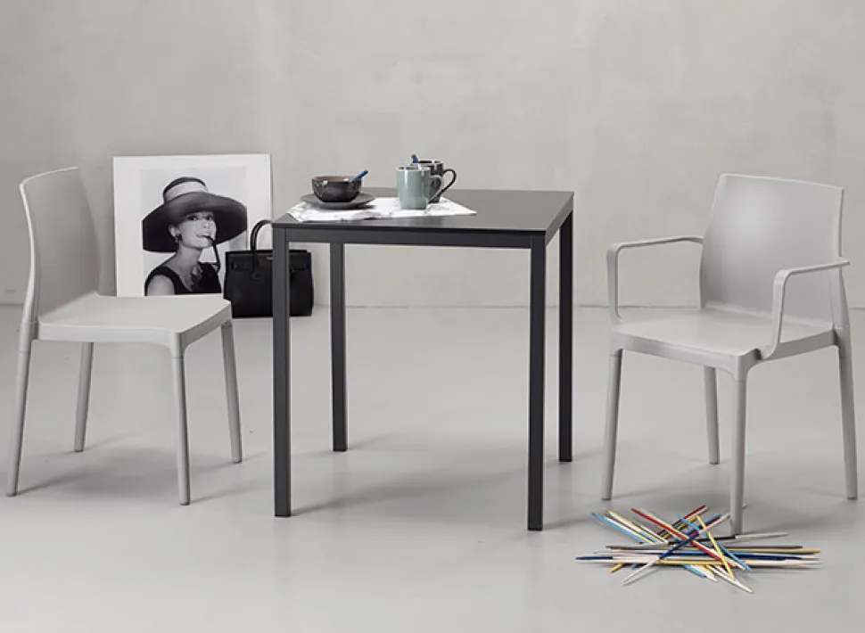 Stół Mirto 70x70 cm antracytowy