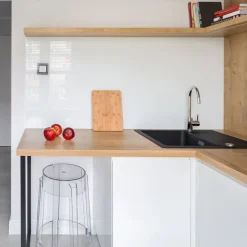 Stołek barowy Duch 75 cm inspirowany Ghost transparentny