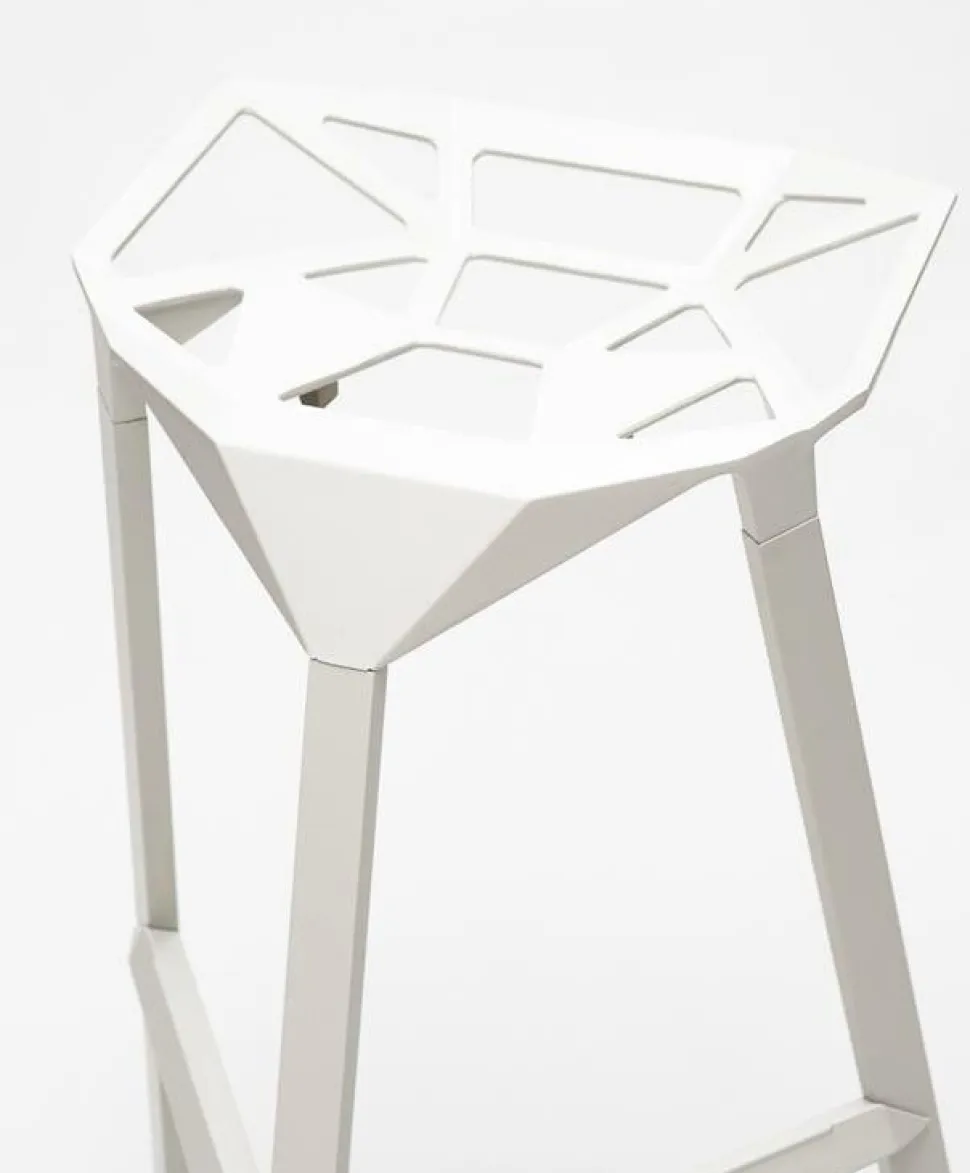 Stołek barowy Gap inspirowany One biały