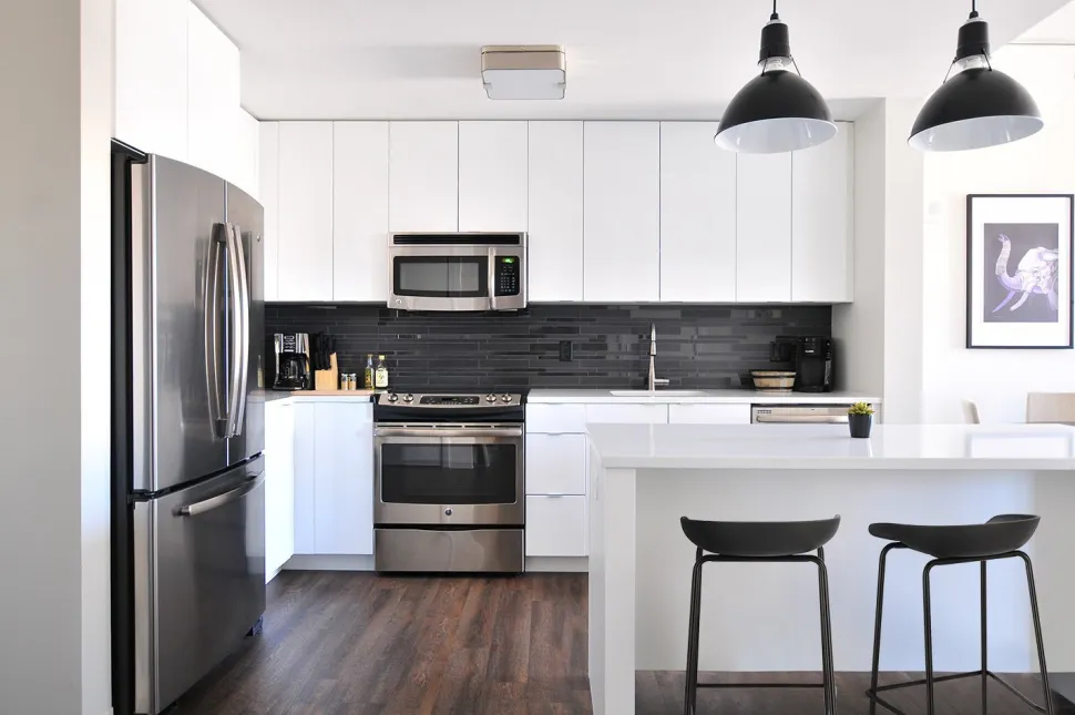 Stołek barowy Grego czarny nowoczesny 75cm