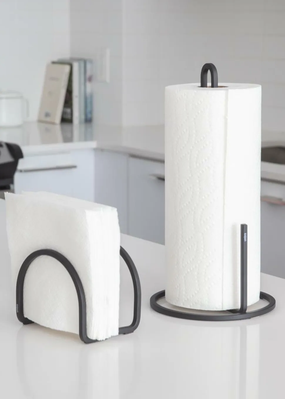 Stojak na ręcznik papierowy SQUIRE czarn