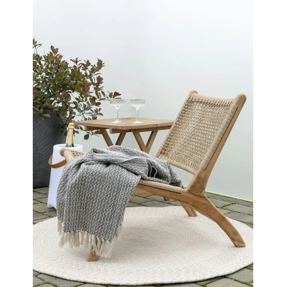 Stolik pomocniczy Bilbao 50x50cm naturalny tekowy