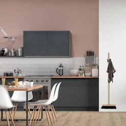 Uchwyt ścienny na szczotkę do zamiatania /mop