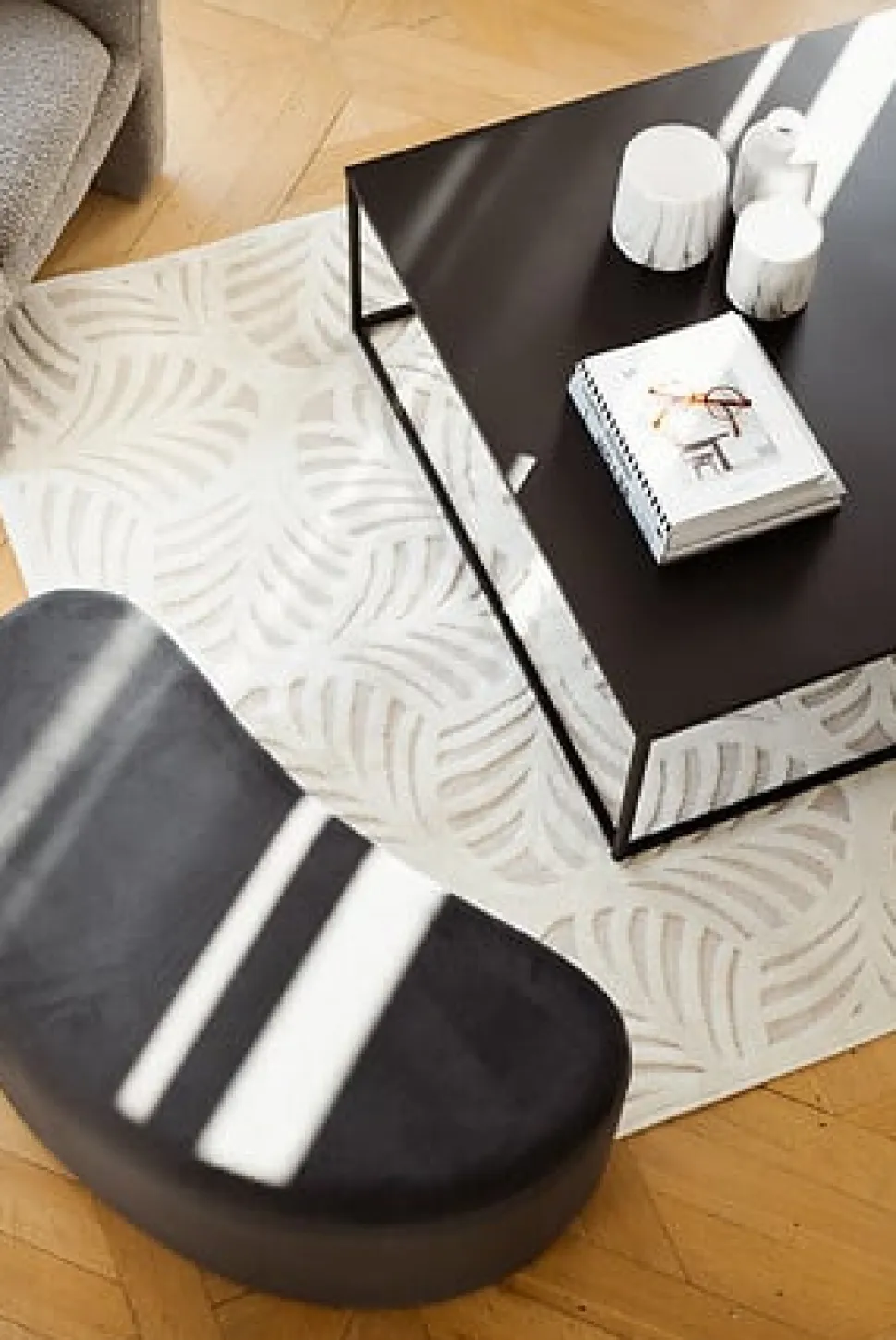 Wazon cylindryczny efekt marmuru 20cm