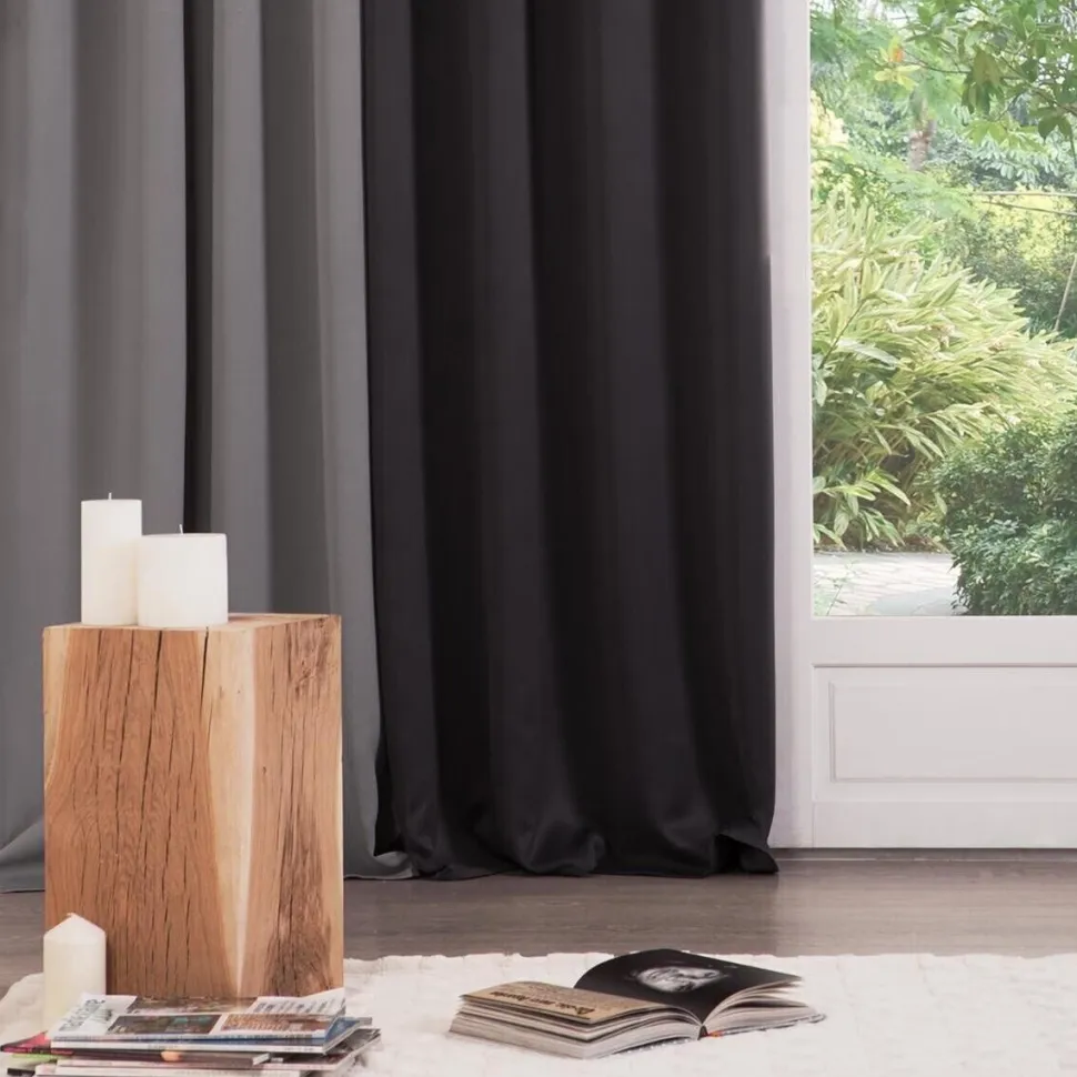 Zasłona zaciemniająca czarna 140x260cm