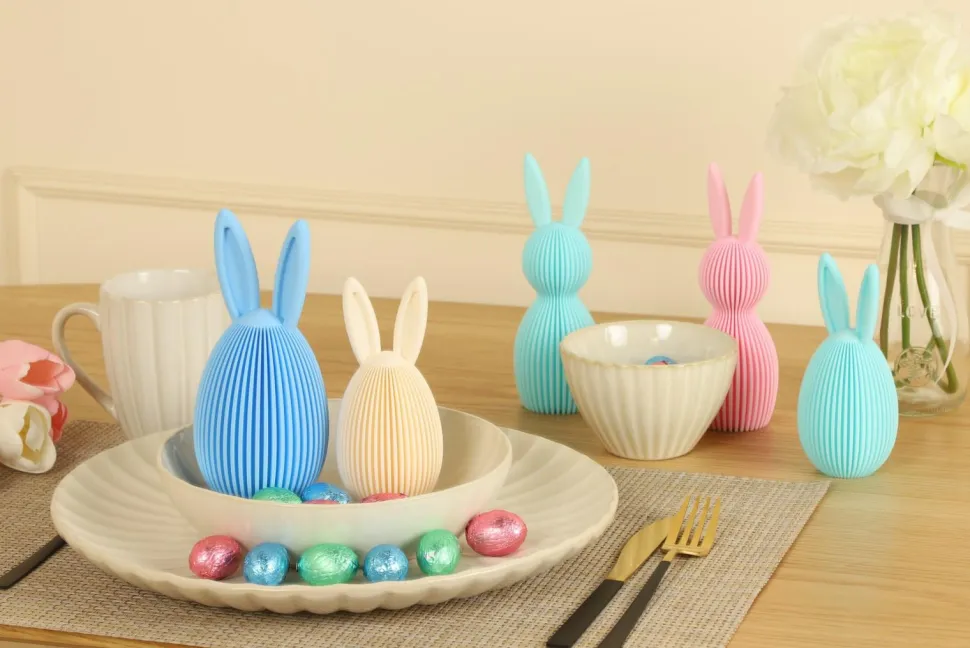 Zestaw 2 figurek wielkanocnych jajek niebieskie i różowe